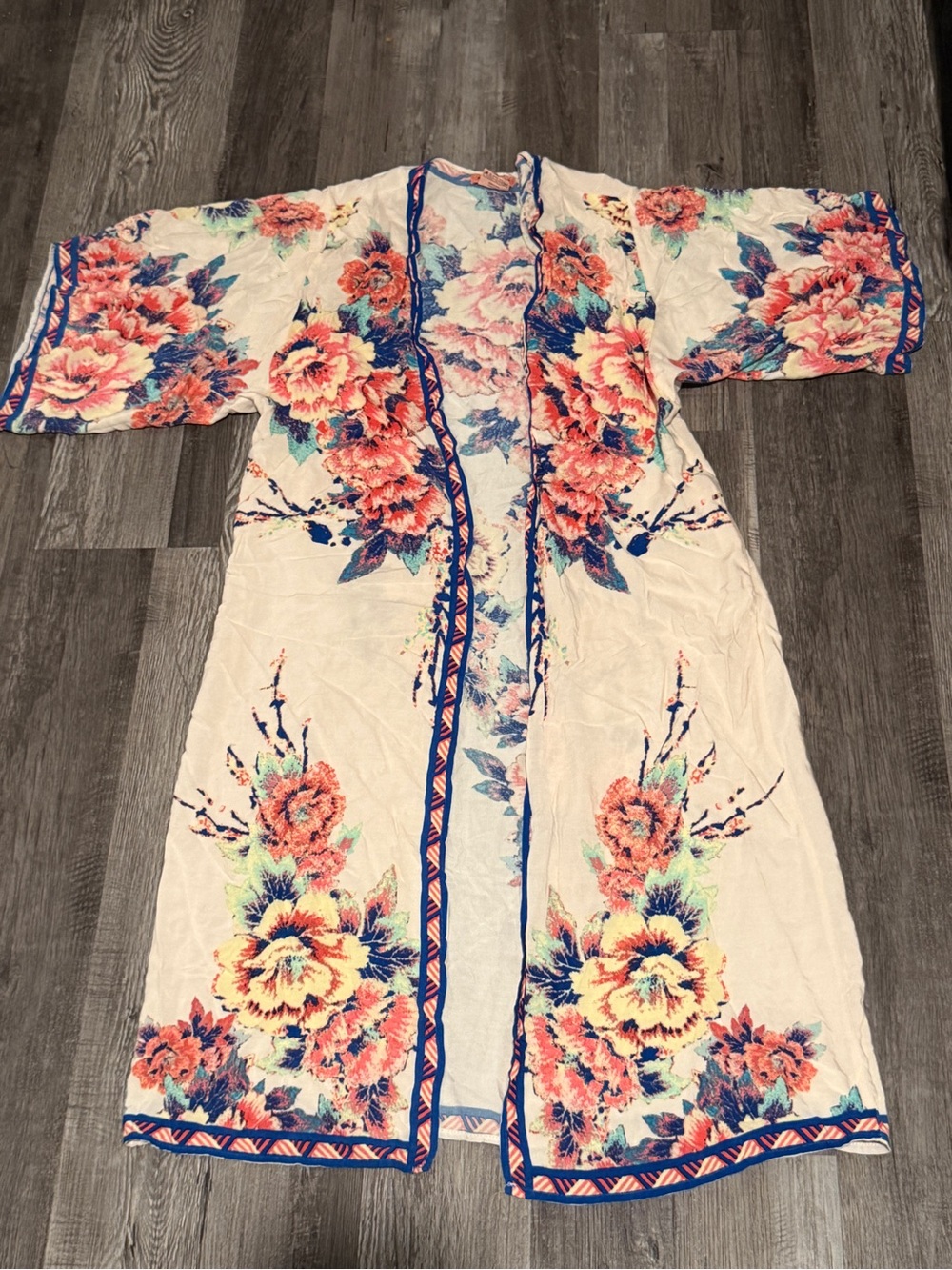 Flying Tomato Cream Kimono Robe with Coral & Blue Floral Print